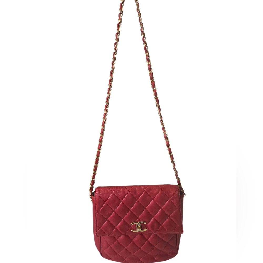 Vintage Chanel Series 1 Red Lambskin Chain Shoulderbag